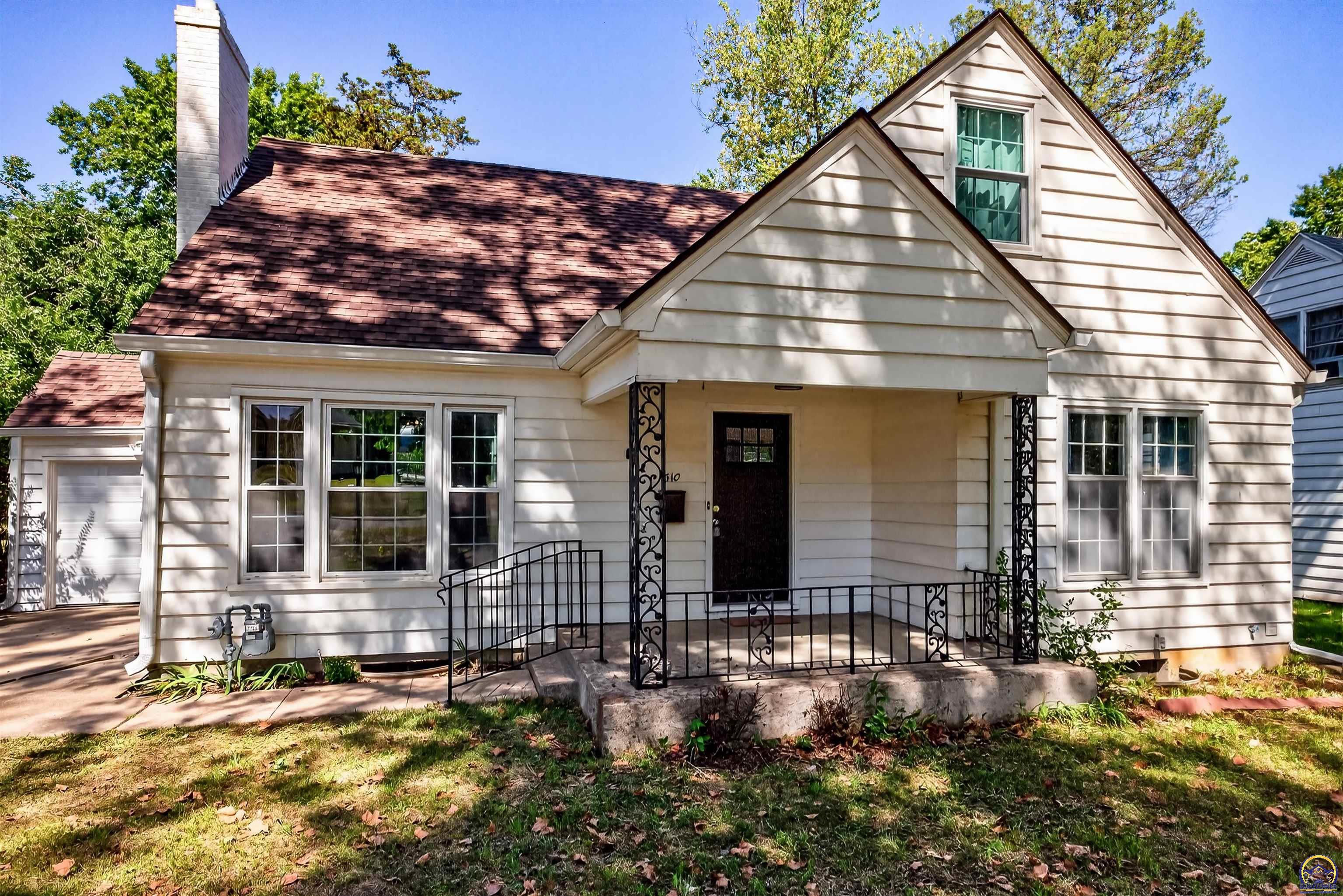510 SW Merriam CT