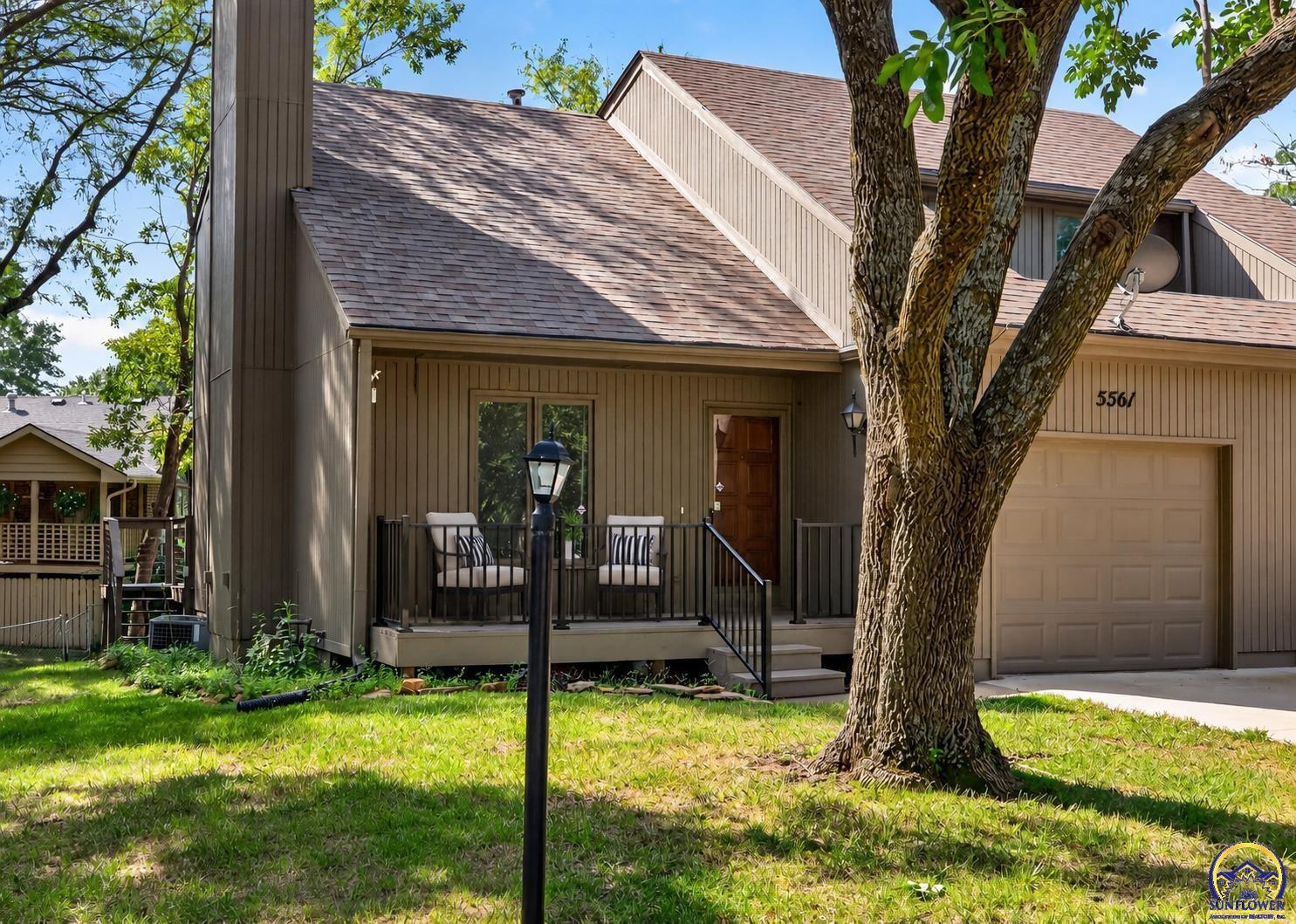 5561 SW Stonegate CT