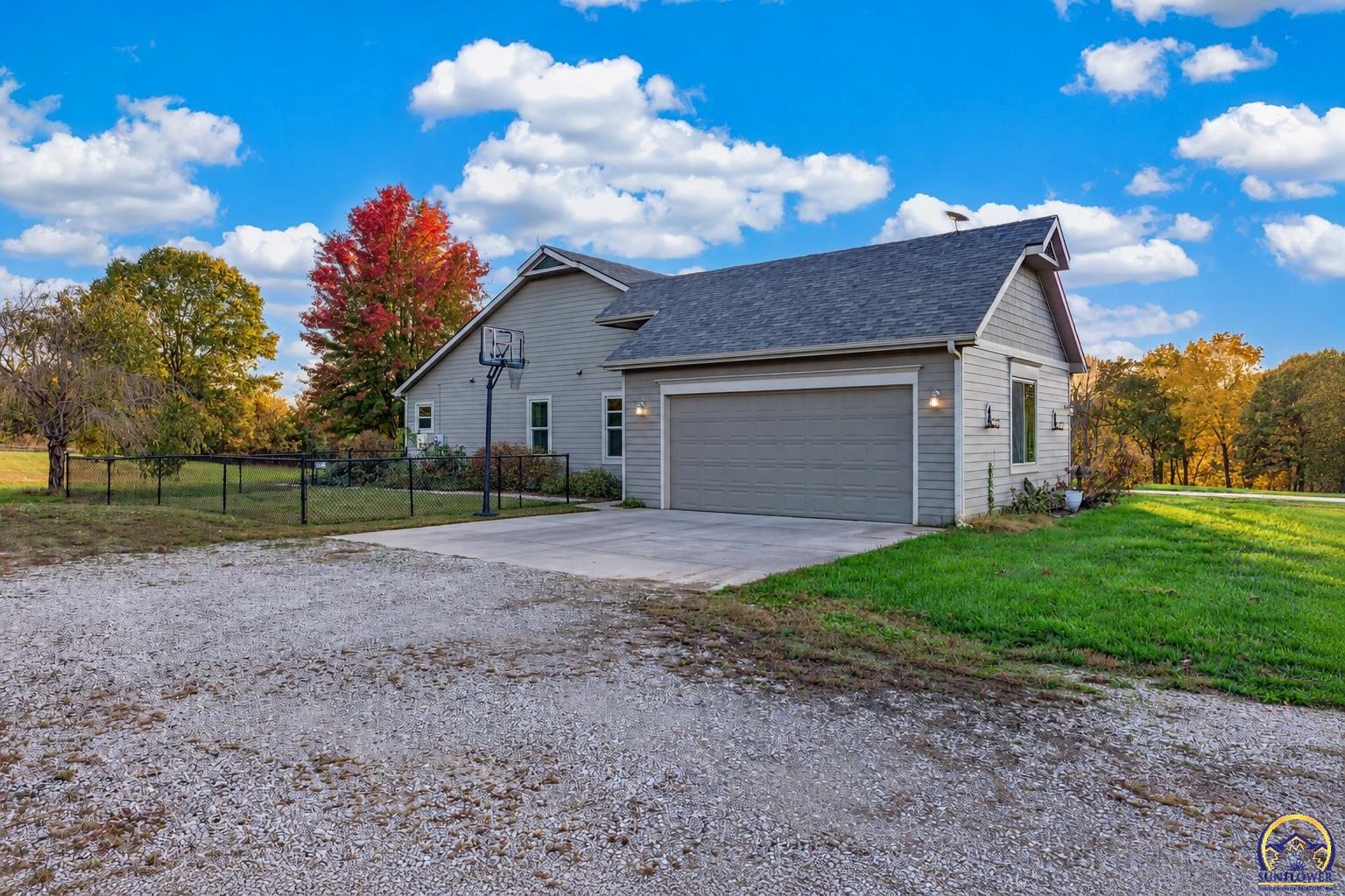 597 N 1600 RD