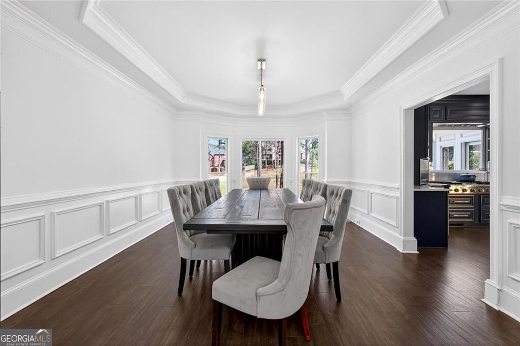 1026 Quaker Ridge Way