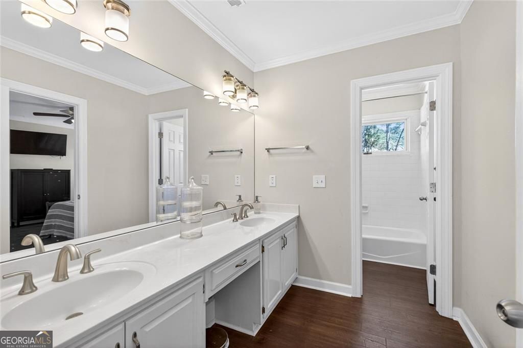 1026 Quaker Ridge Way