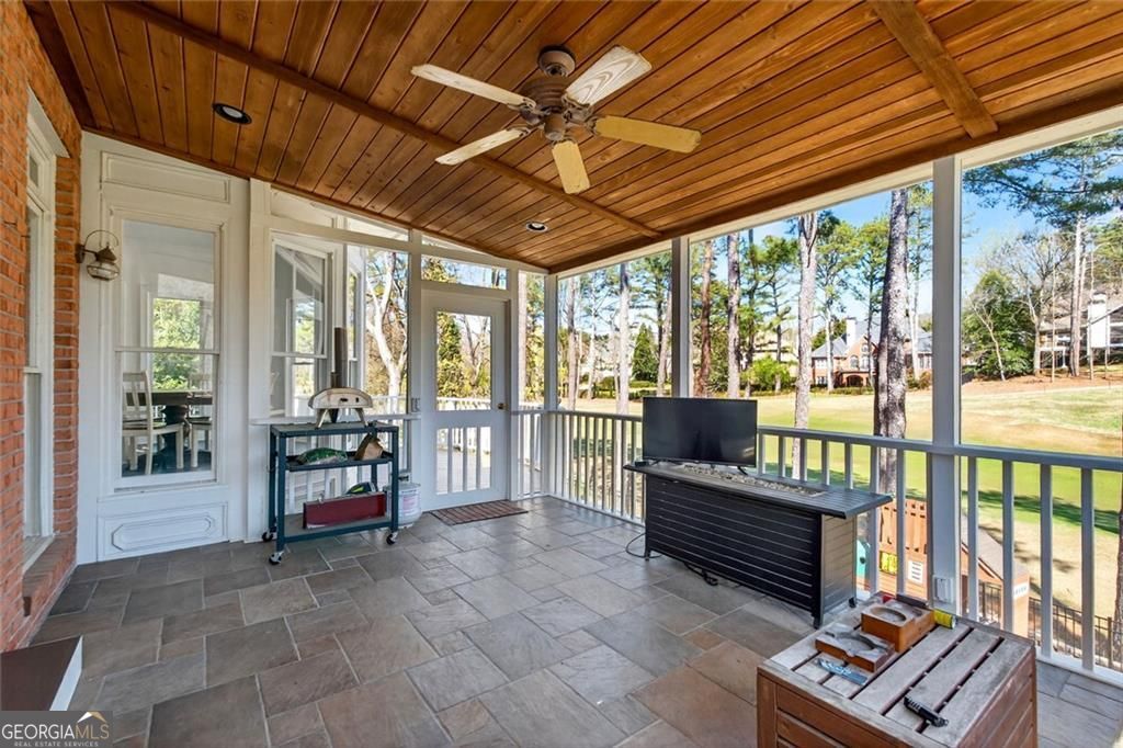 1026 Quaker Ridge Way