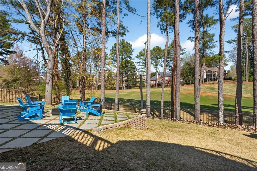 1026 Quaker Ridge Way