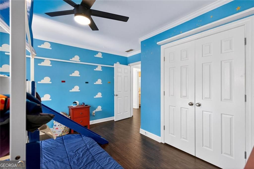 1026 Quaker Ridge Way