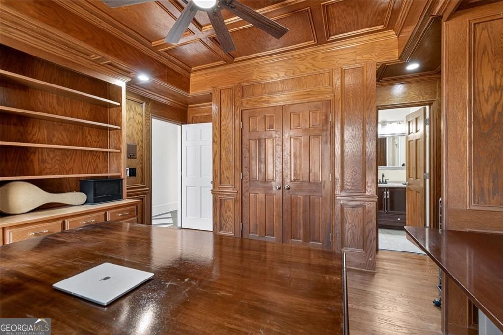 1026 Quaker Ridge Way