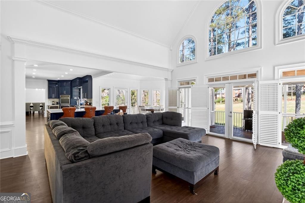 1026 Quaker Ridge Way