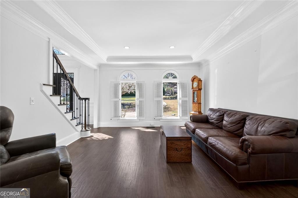 1026 Quaker Ridge Way