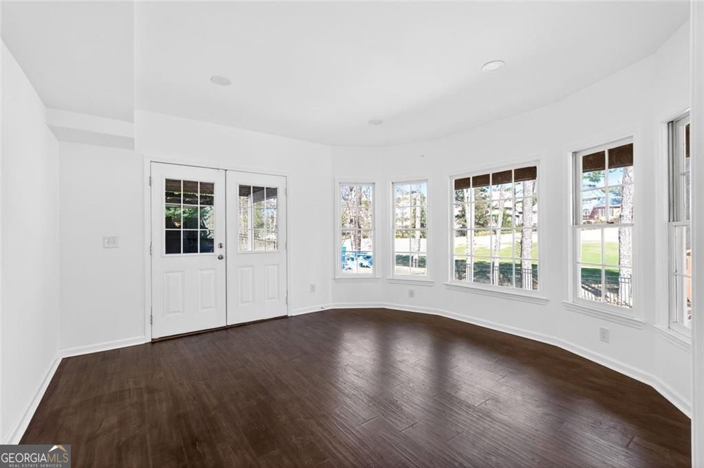 1026 Quaker Ridge Way