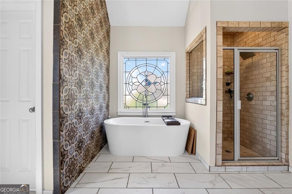 1026 Quaker Ridge Way