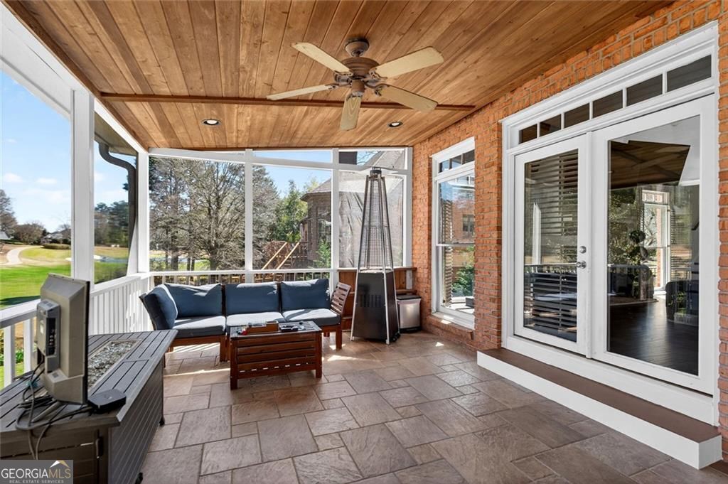 1026 Quaker Ridge Way