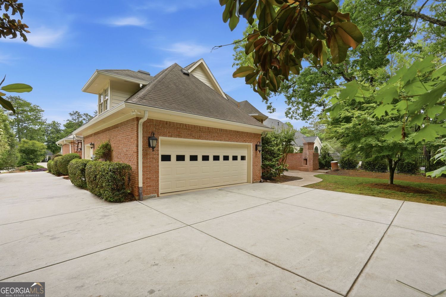 104 Oakland Hills Court