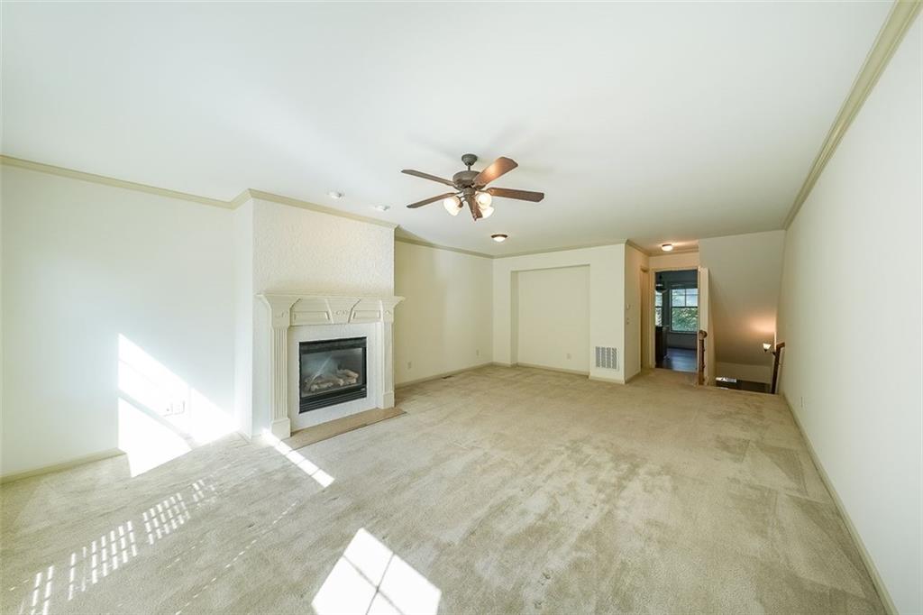 671 Village Field Ct