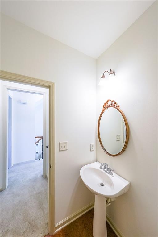 671 Village Field Ct