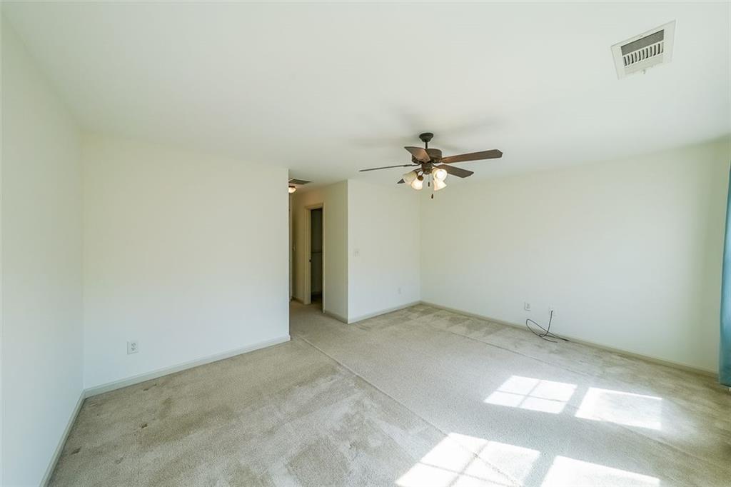 671 Village Field Ct