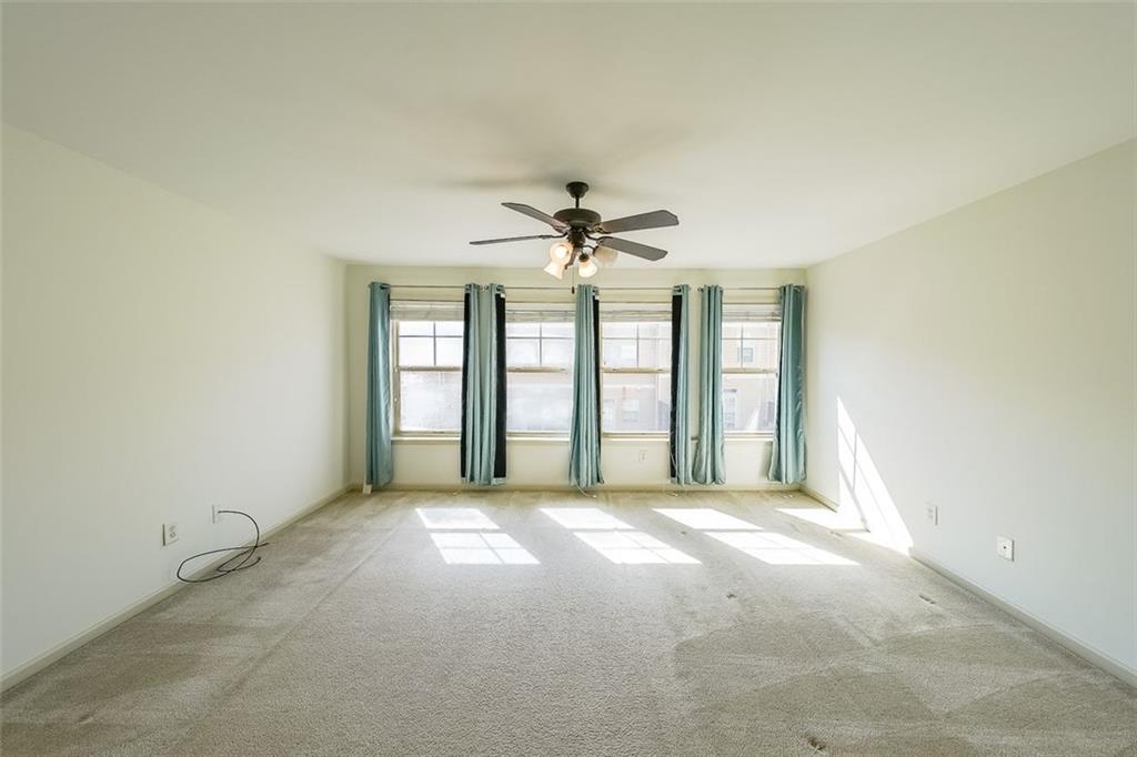 671 Village Field Ct