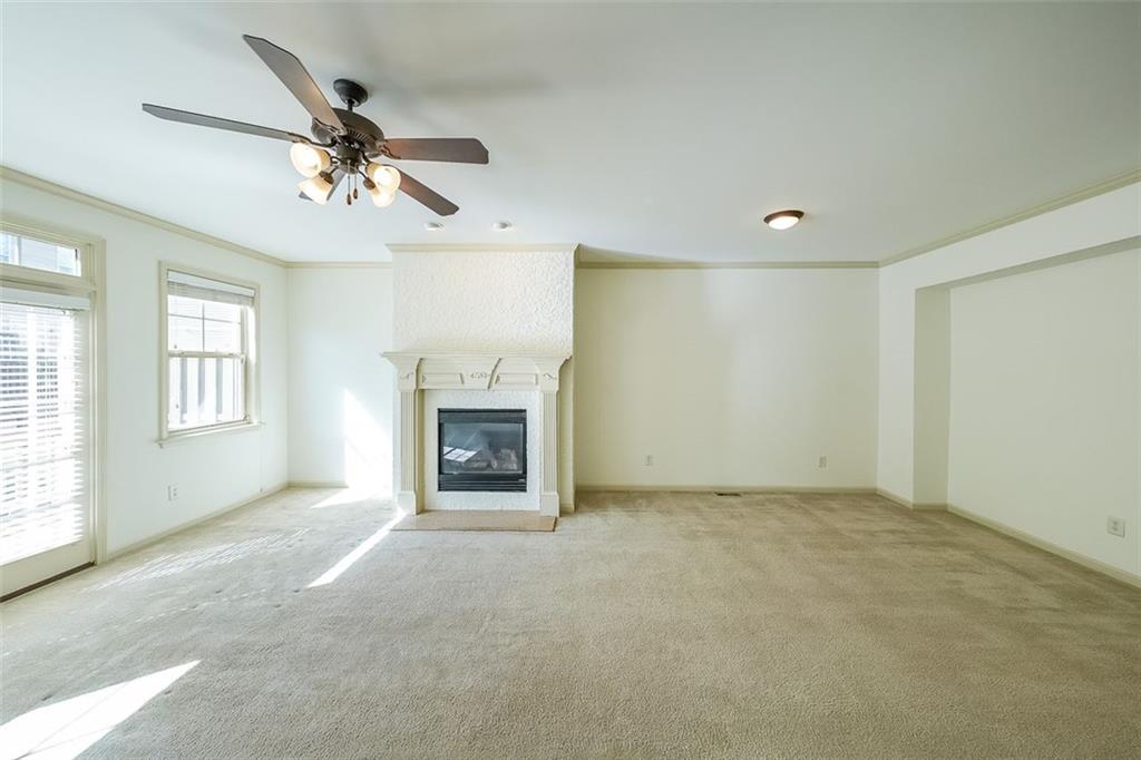 671 Village Field Ct