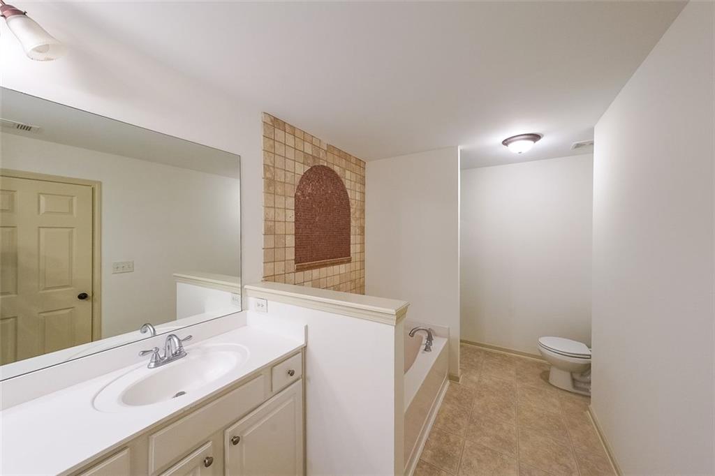 671 Village Field Ct