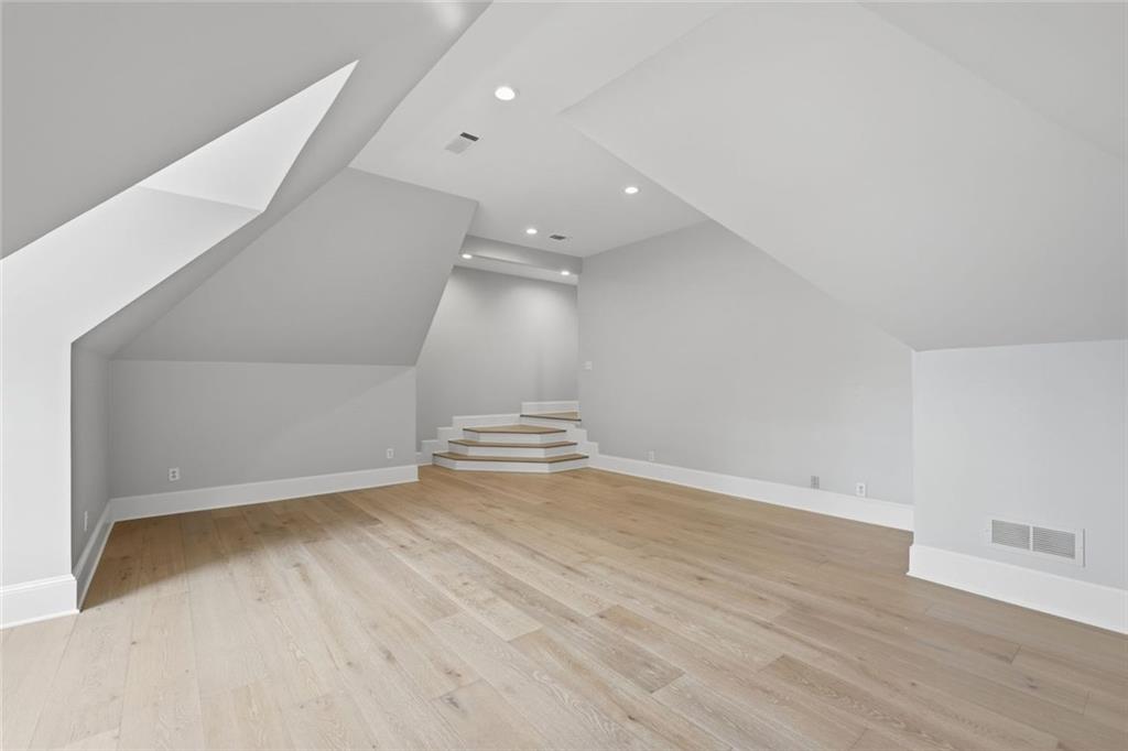 104 Oakland Hills Court