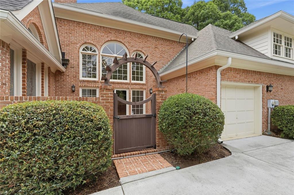 104 Oakland Hills Court