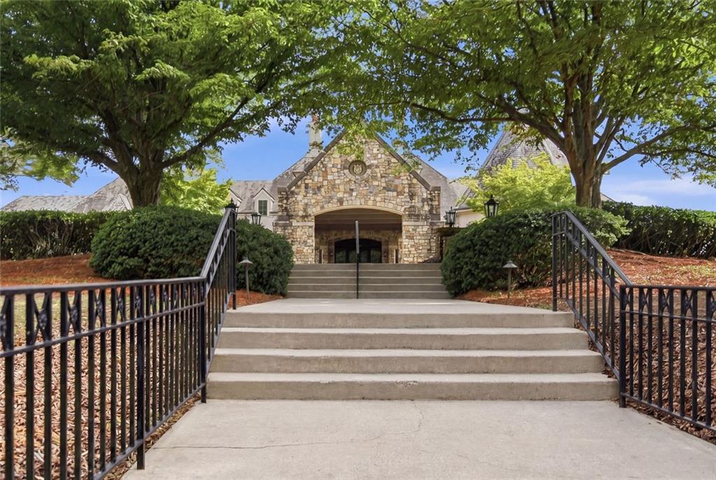 104 Oakland Hills Court