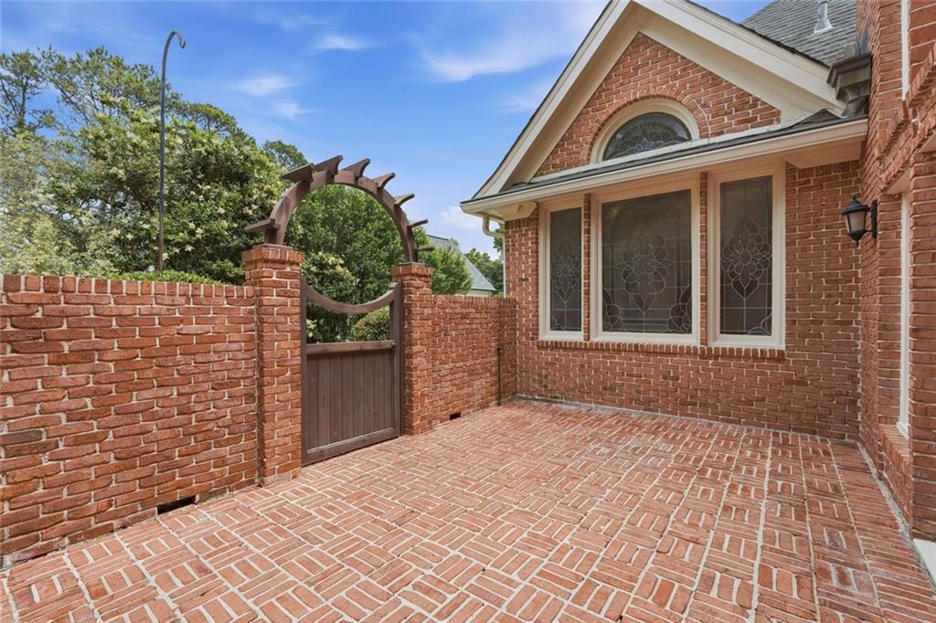 104 Oakland Hills Court