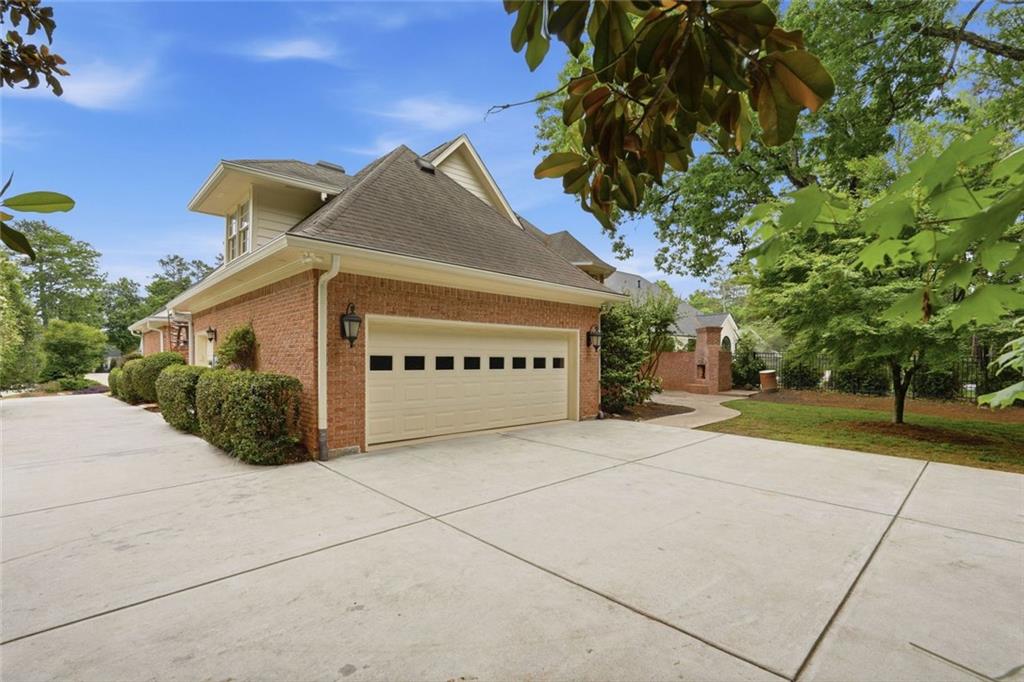 104 Oakland Hills Court