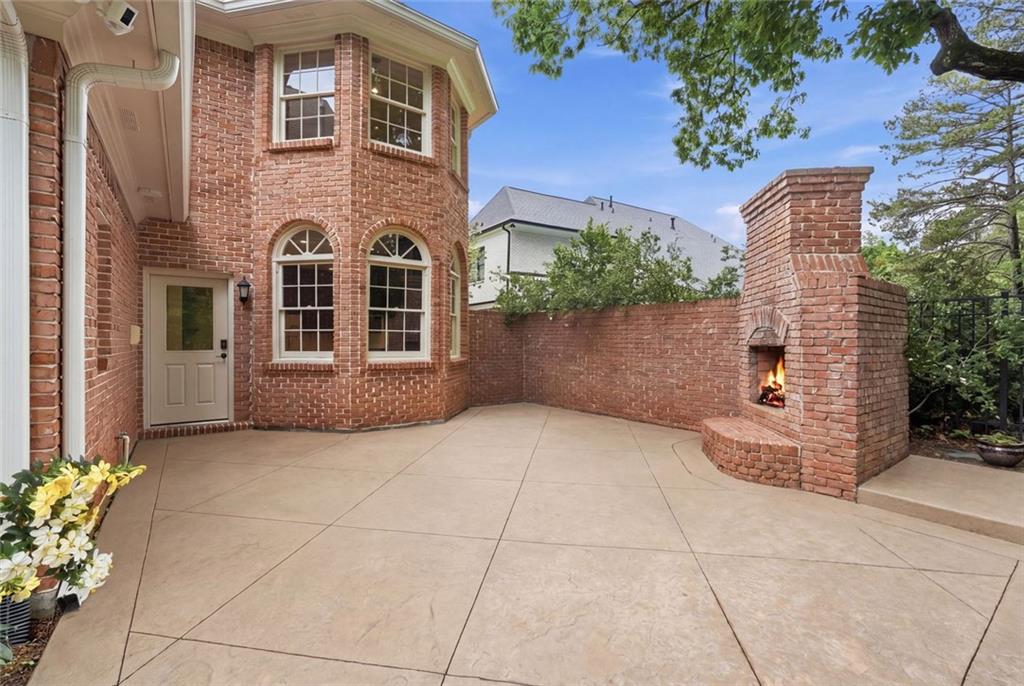 104 Oakland Hills Court