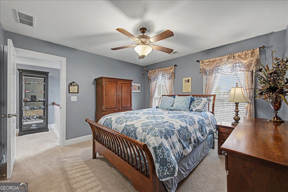 20 Lake Overlook Drive
