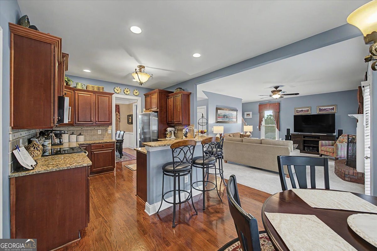 20 Lake Overlook Drive