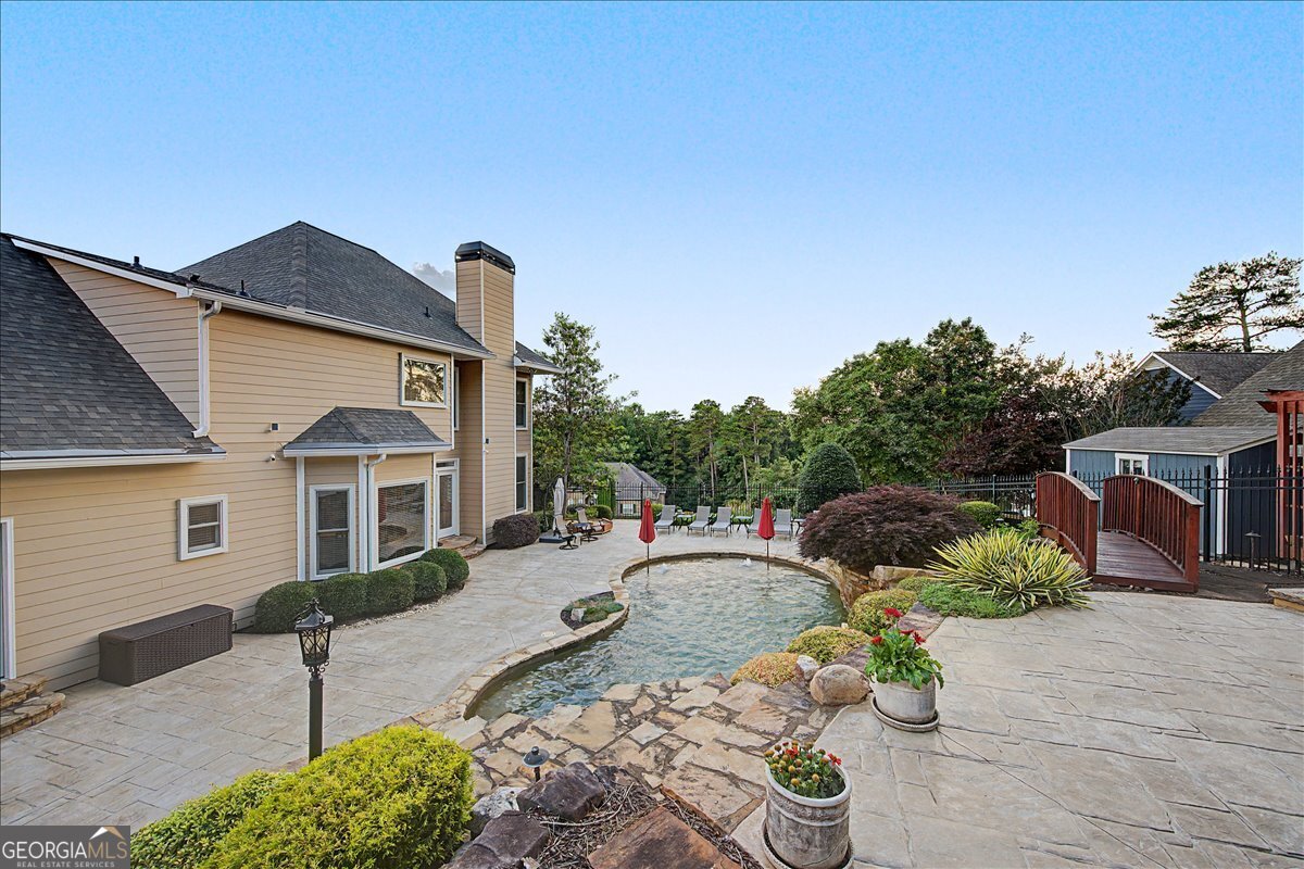 20 Lake Overlook Drive
