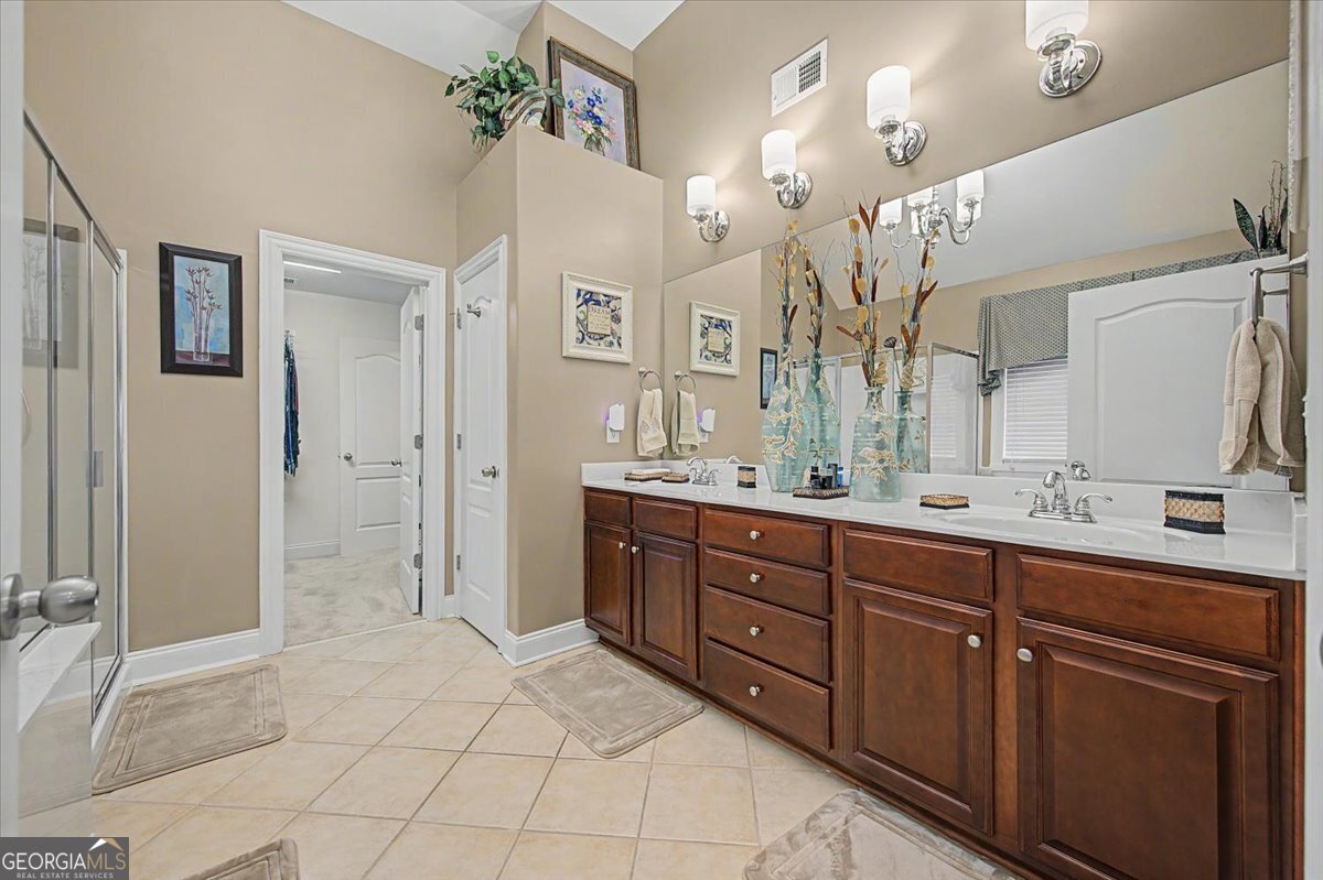 20 Lake Overlook Drive