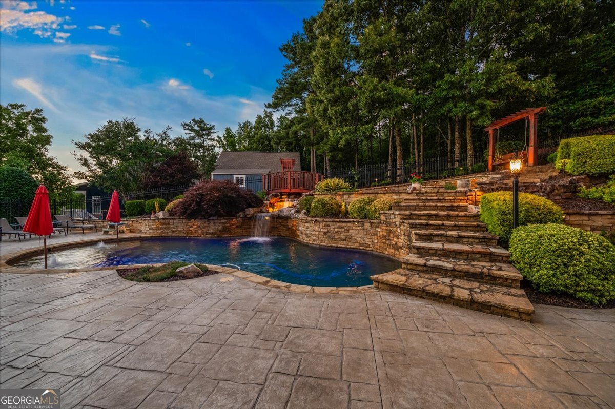 20 Lake Overlook Drive
