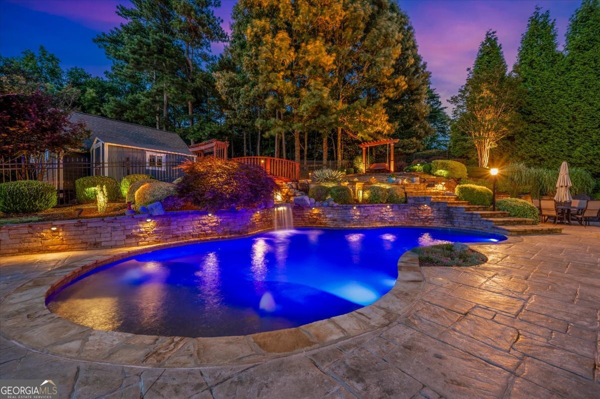 20 Lake Overlook Drive