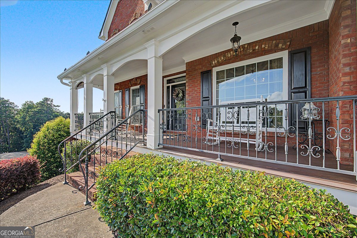 20 Lake Overlook Drive