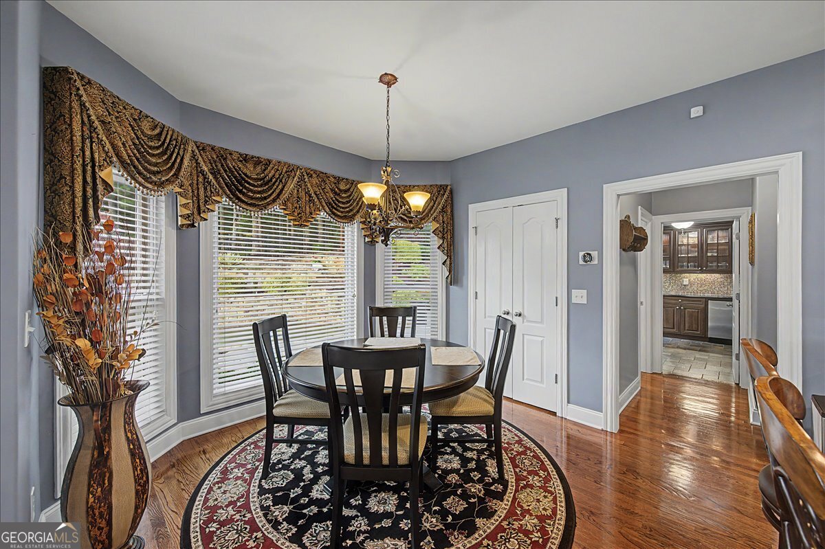 20 Lake Overlook Drive
