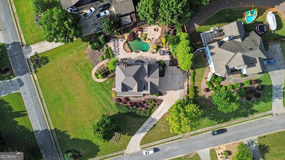 20 Lake Overlook Drive