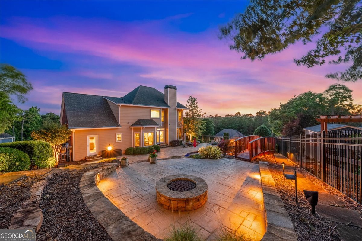 20 Lake Overlook Drive