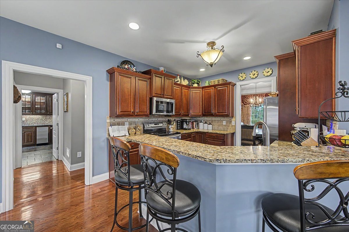20 Lake Overlook Drive