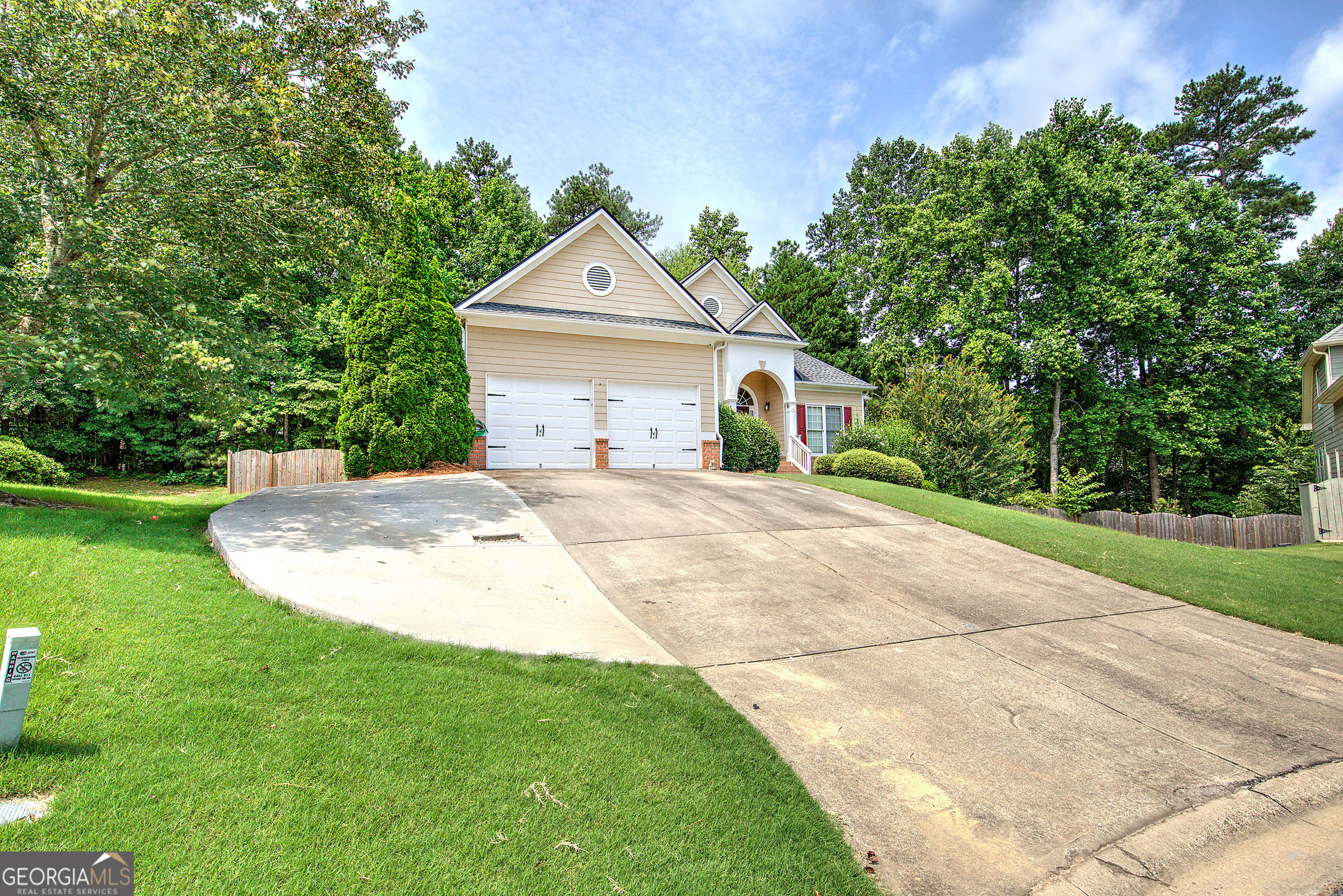 105 Arbor View Court