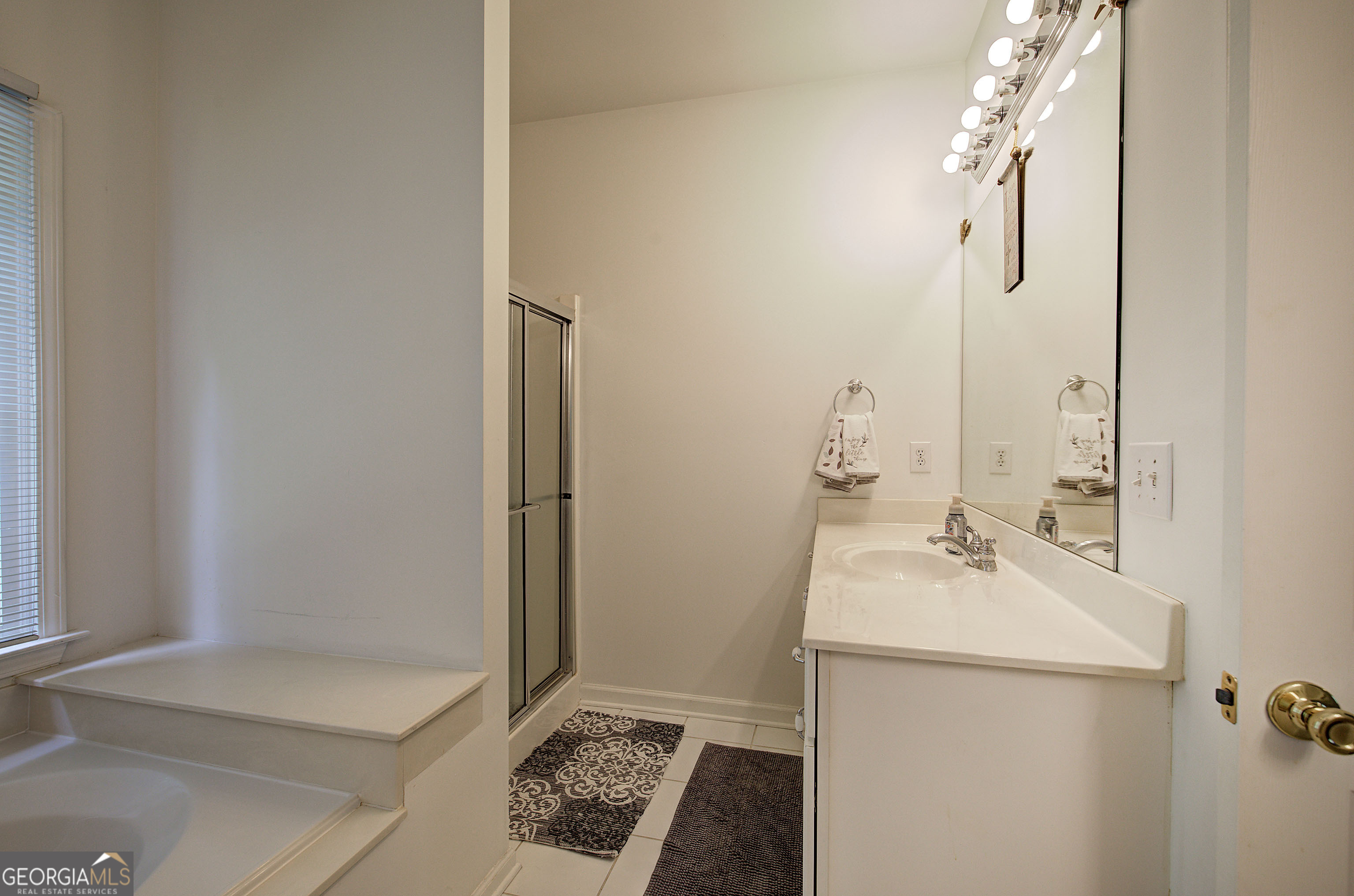 105 Arbor View Court