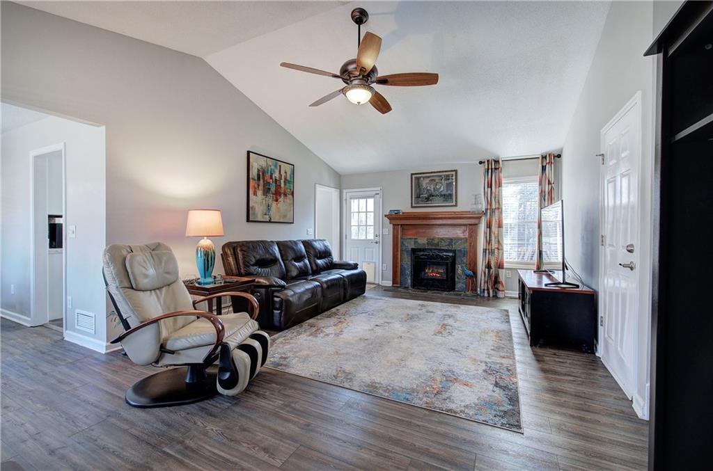 113 Amberwood Lane