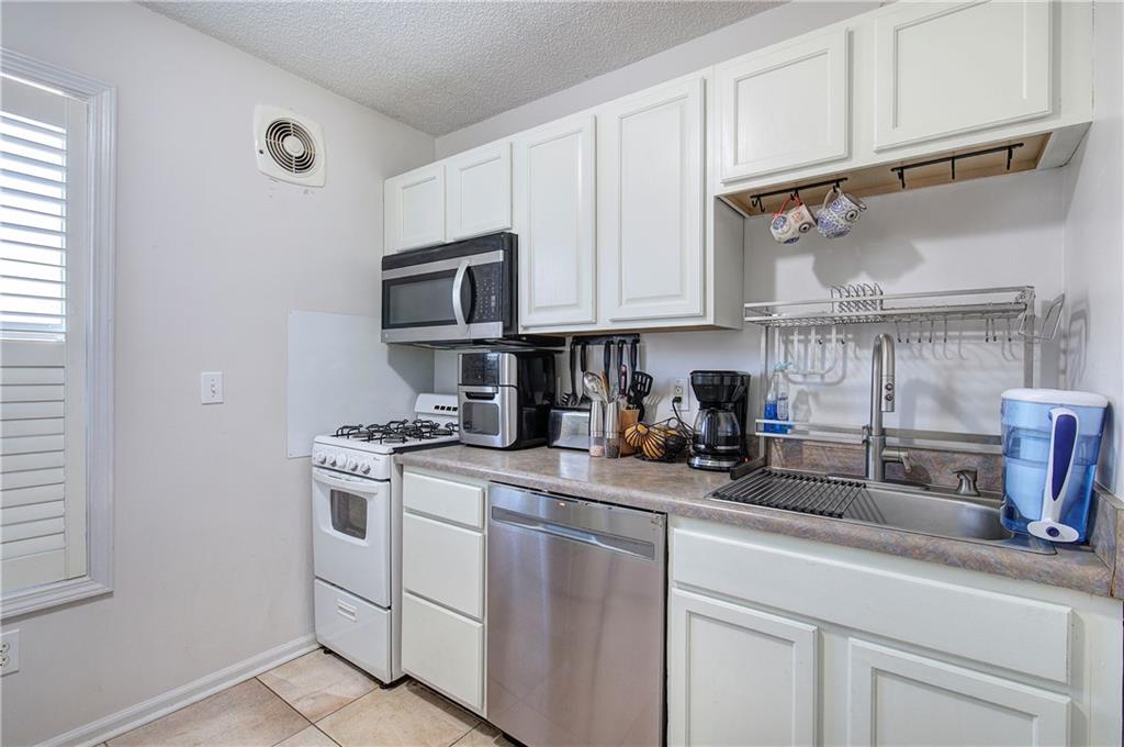 113 Amberwood Lane