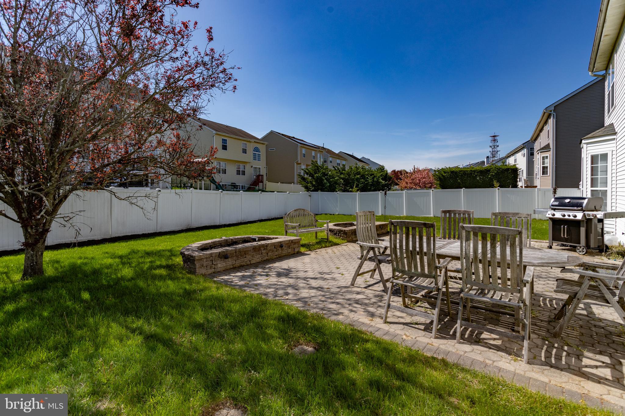 28 Durham Dr