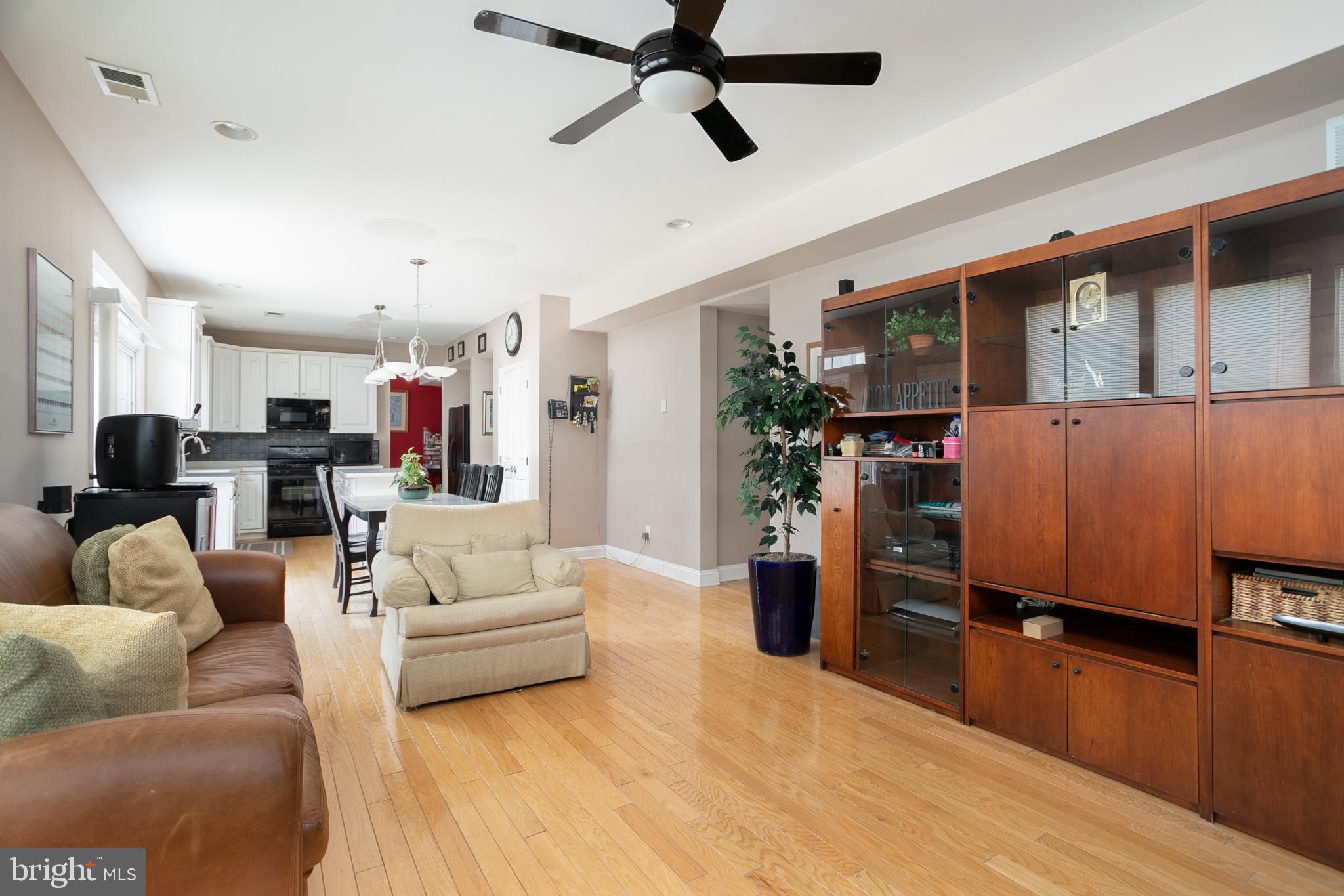 28 Durham Dr
