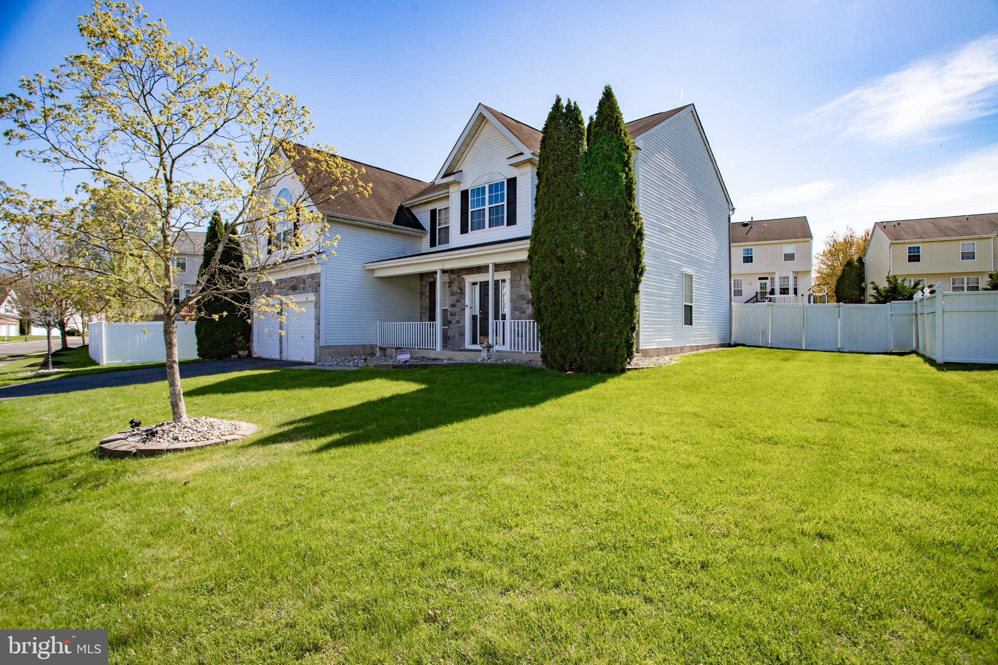 28 Durham Dr