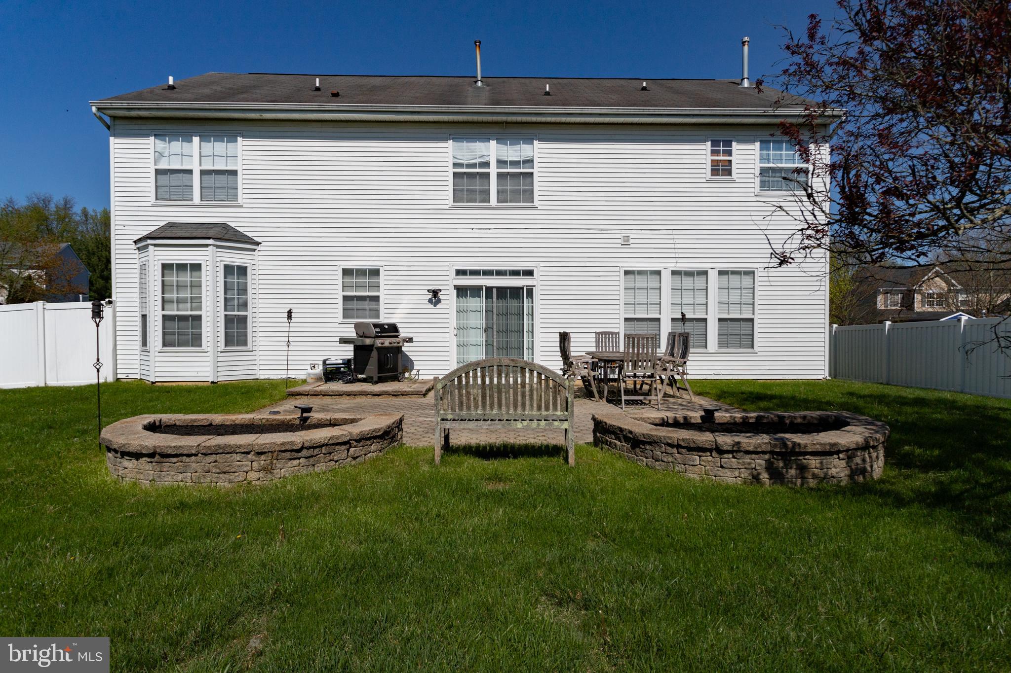 28 Durham Dr