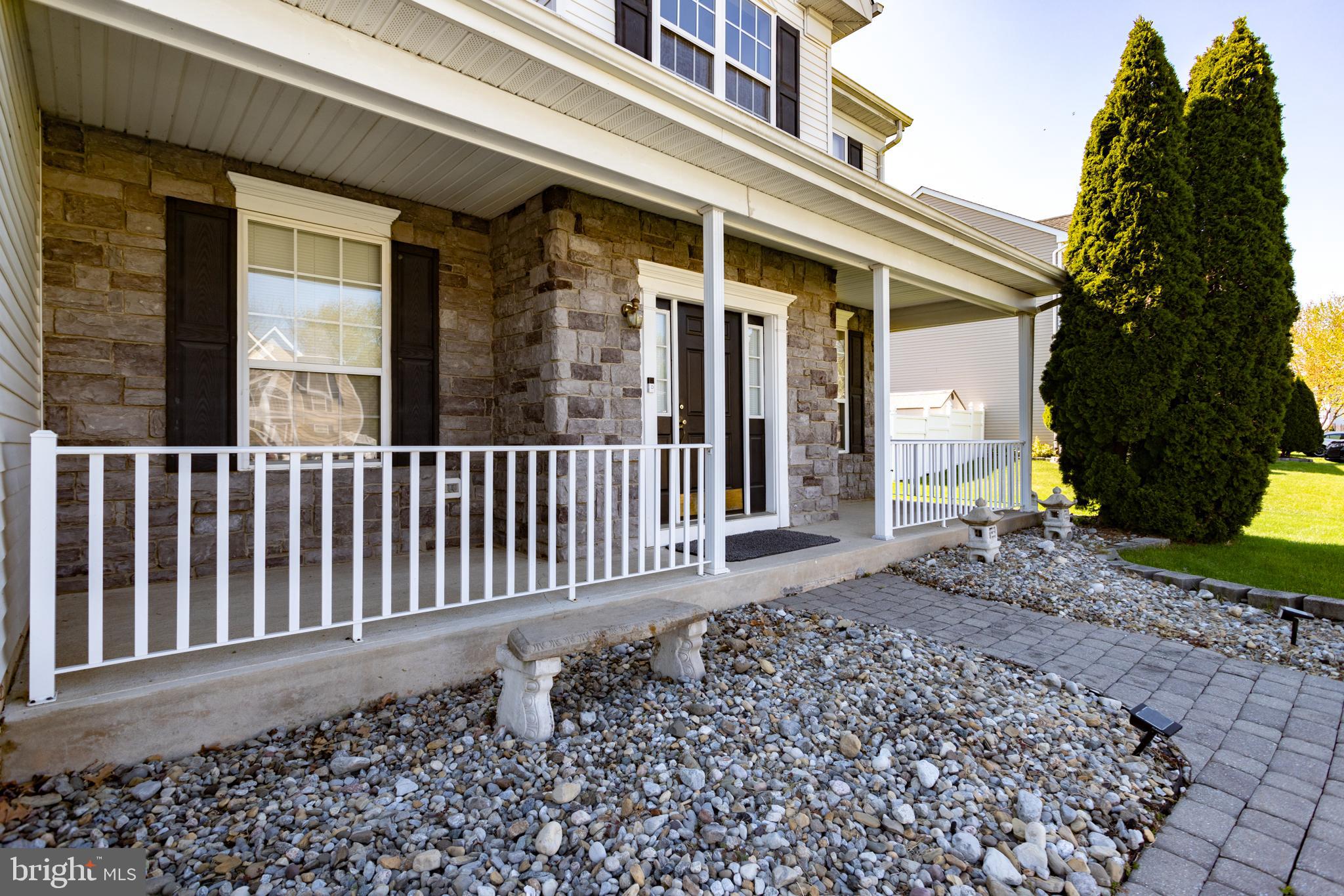 28 Durham Dr