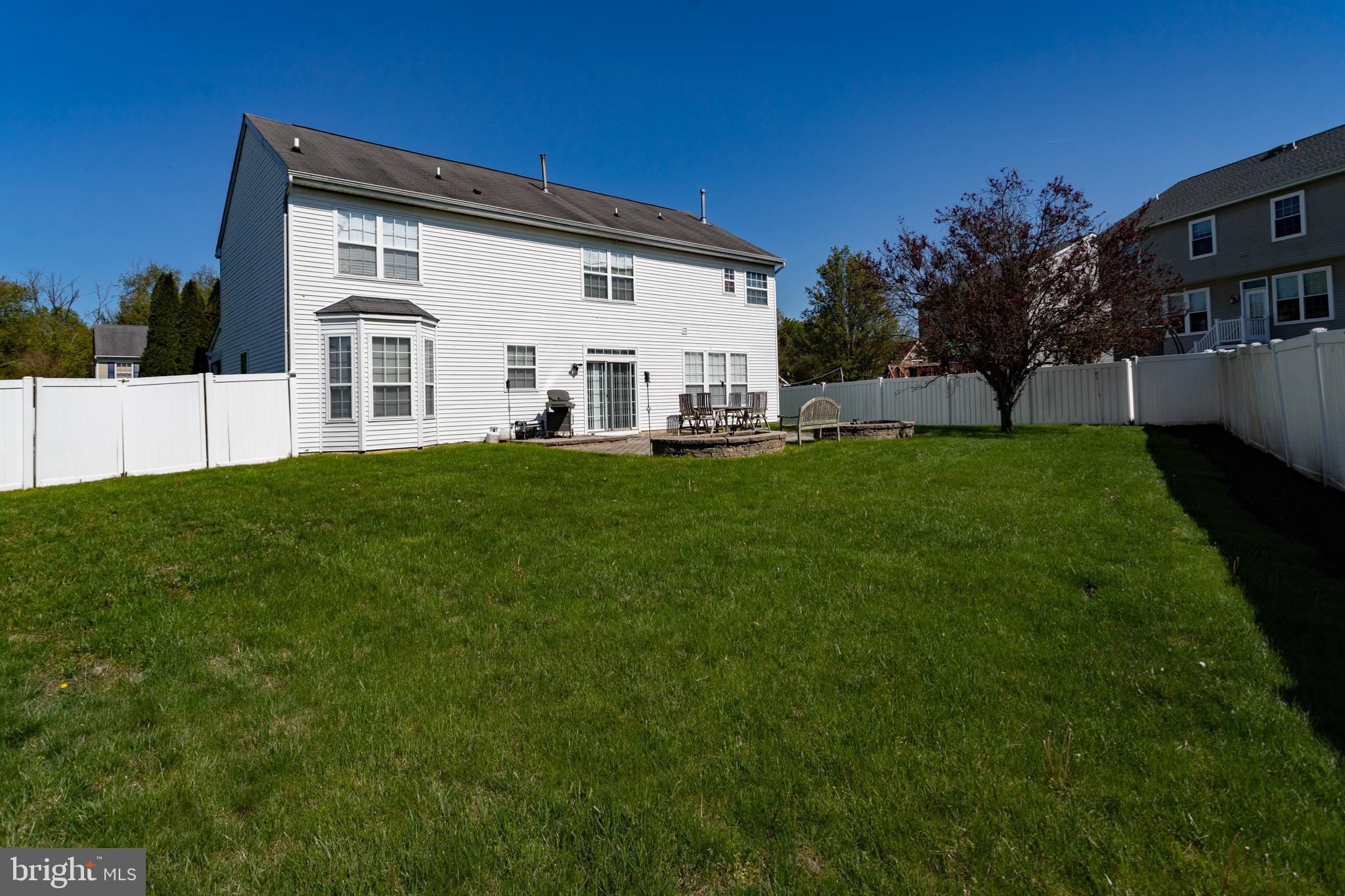 28 Durham Dr