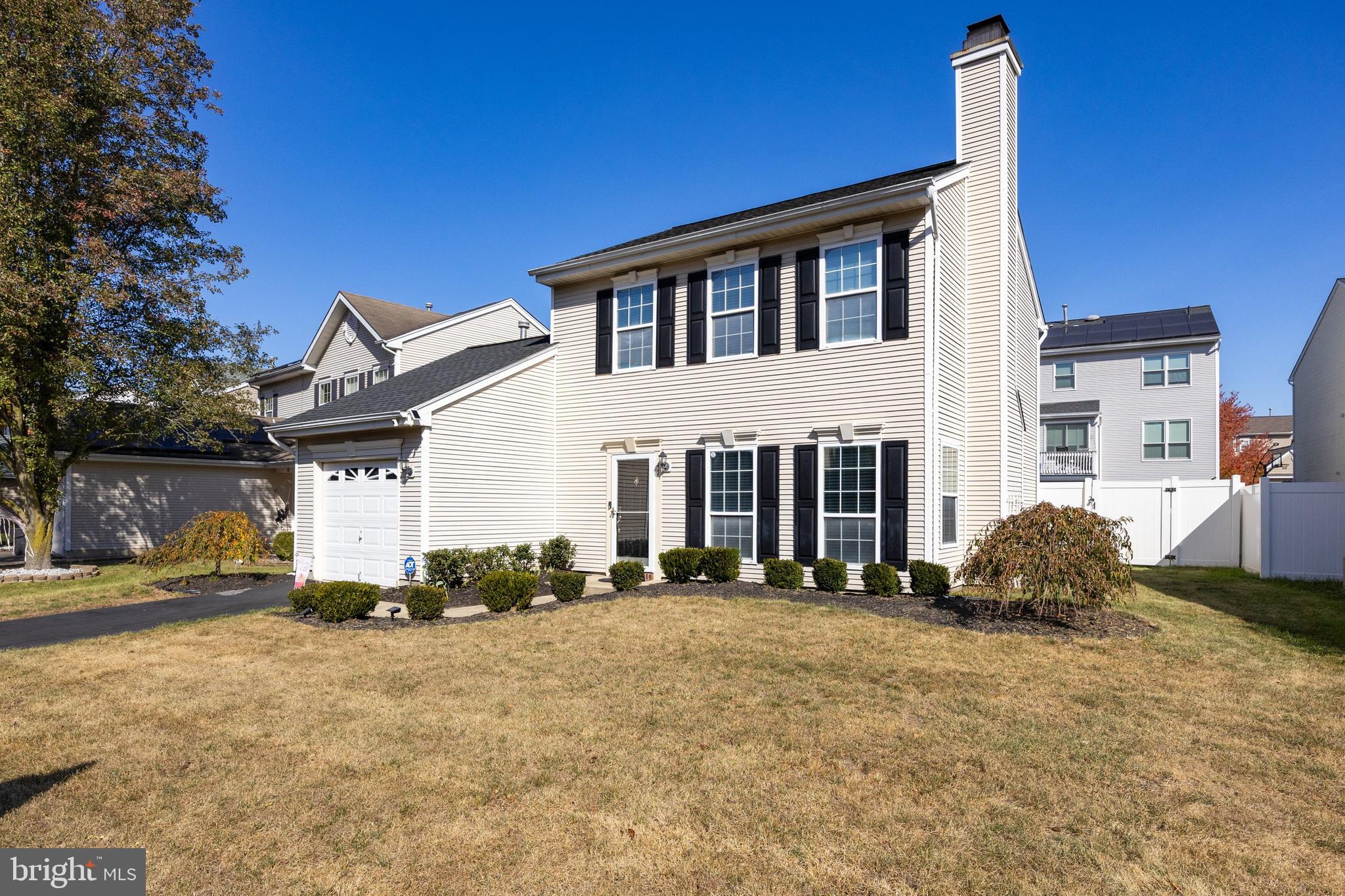 47 Arrowhead Dr