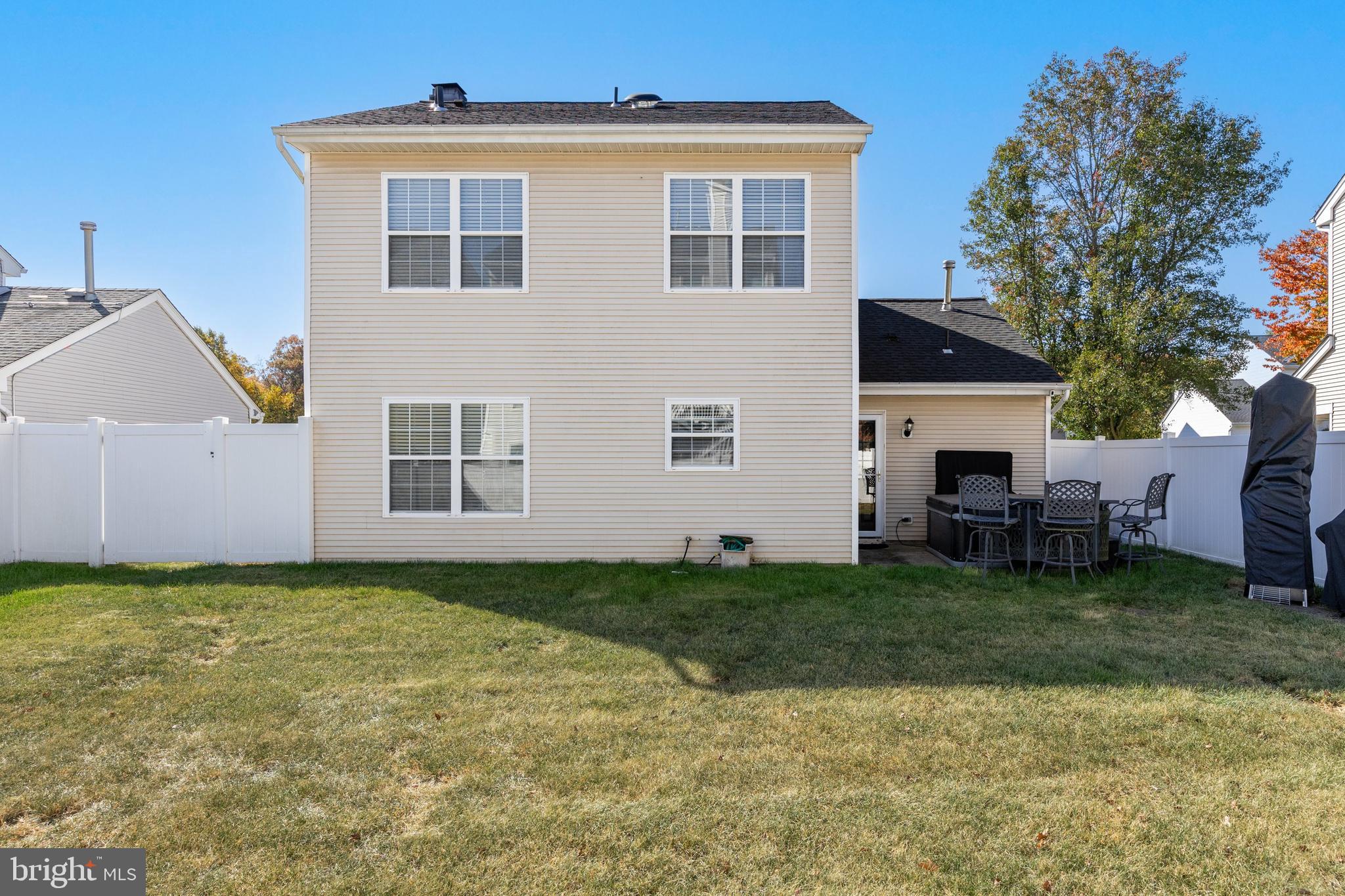 47 Arrowhead Dr
